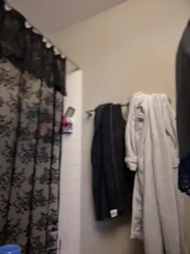 Snapshot of marleymaxwell chatting on February 2025 11:25:02 PM marleymaxwell online show from February 2025 11:25:02 PM