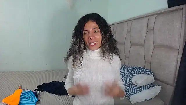 Nadia Monroe online show from December 2024 11:37:02 PM