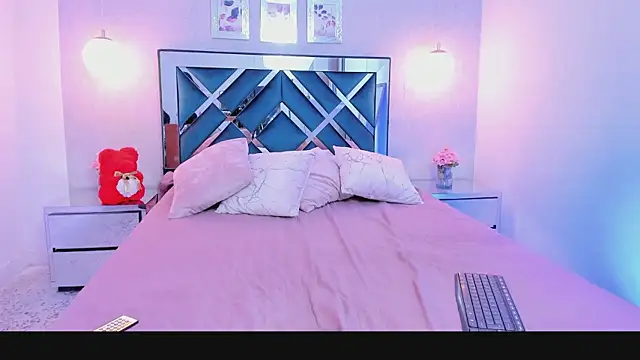 Miakhalifa 7 online show from January 2025 11:32:01 AM