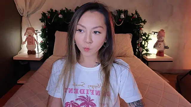 Snapshot of im_casey chatting on December 2025 06:19:01 AM im casey online show from December 2025 06:19:01 AM