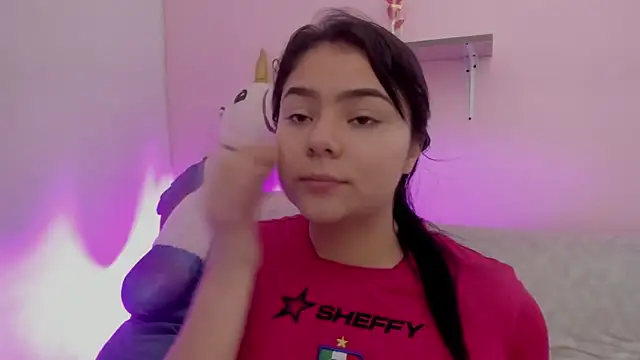 Snapshot of Oriana_Guzman chatting on April 2026 04:30:02 AM Oriana Guzman online show from April 2026 04:30:02 AM