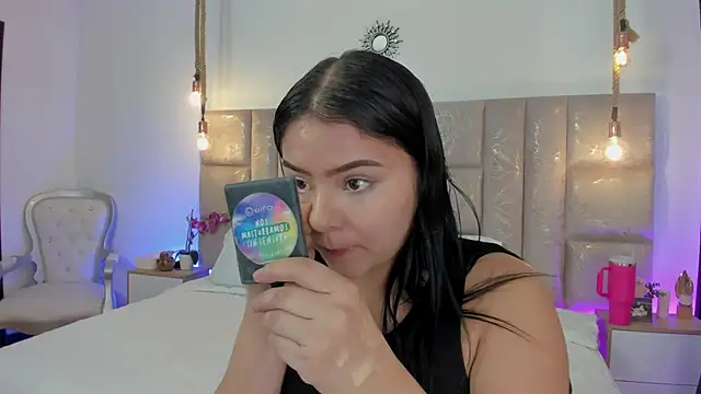 Oriana Guzman online show from July 2026 11:08:01 PM