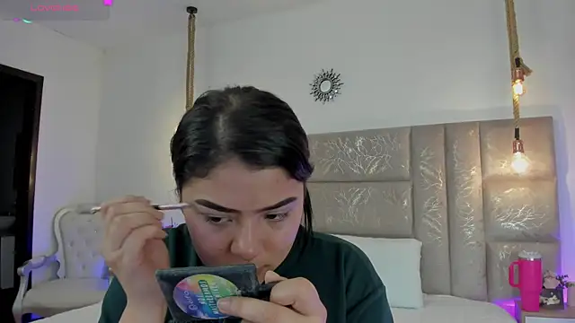 Oriana Guzman online show from July 2026 11:45:01 PM
