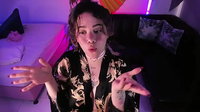 albaismynameX online show from February 2025 03:10:02 PM