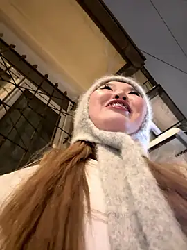 Snapshot of Aiko_Yumi chatting on January 2026 04:53:01 PM Aiko Yumi online show from January 2026 04:53:01 PM