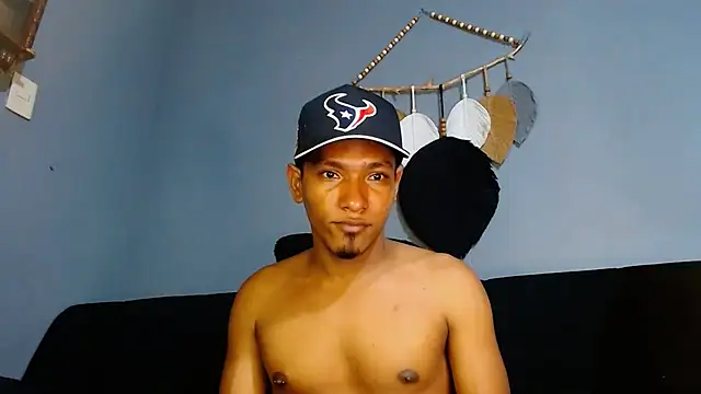 Grandeygruesa1 online show from December 2024 11:42:01 PM