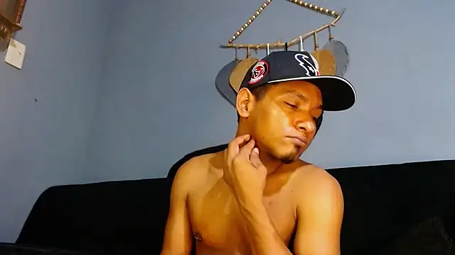 Grandeygruesa1 online show from December 2024 09:28:02 AM