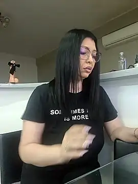 Milf Abigail online show from January 2025 05:51:01 AM