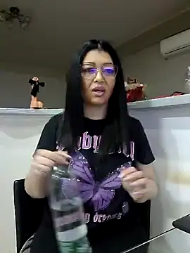 Milf Abigail online show from February 2025 12:19:02 AM