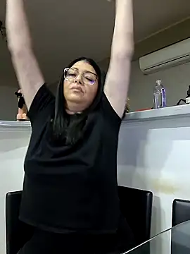 Milf Abigail online show from February 2025 02:08:02 AM