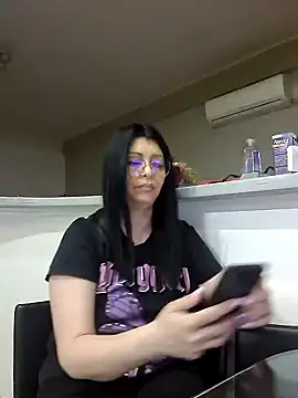 Milf Abigail online show from February 2025 02:53:01 AM