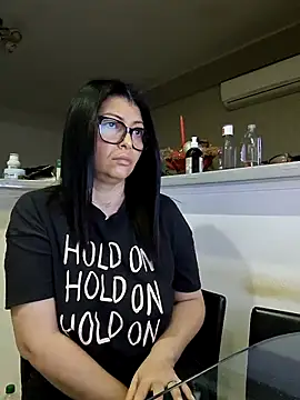 Milf Abigail online show from October 2025 12:52:02 AM