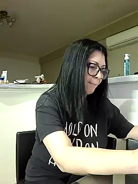 Milf Abigail online show from March 2026 02:18:01 AM