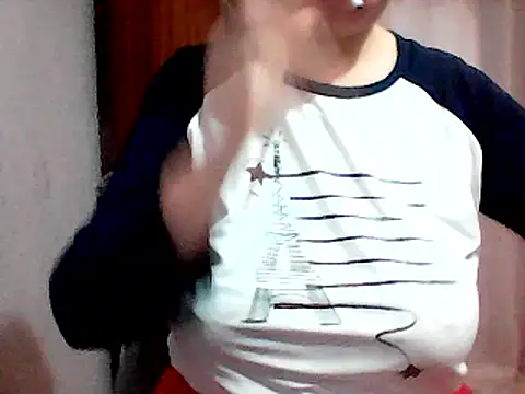 Snapshot of AnaXBerry chatting on January 2025 06:03:01 PM AnaXBerry online show from January 2025 06:03:01 PM