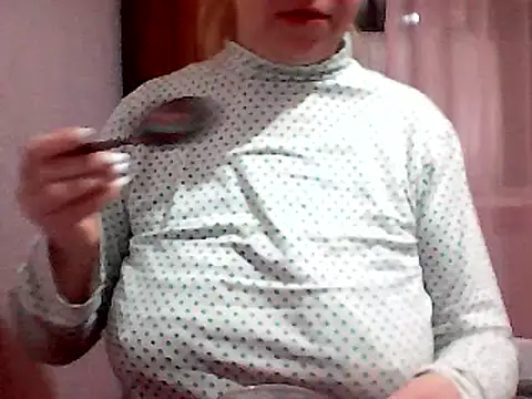 Snapshot of AnaXBerry chatting on March 2025 05:39:02 PM AnaXBerry online show from March 2025 05:39:02 PM