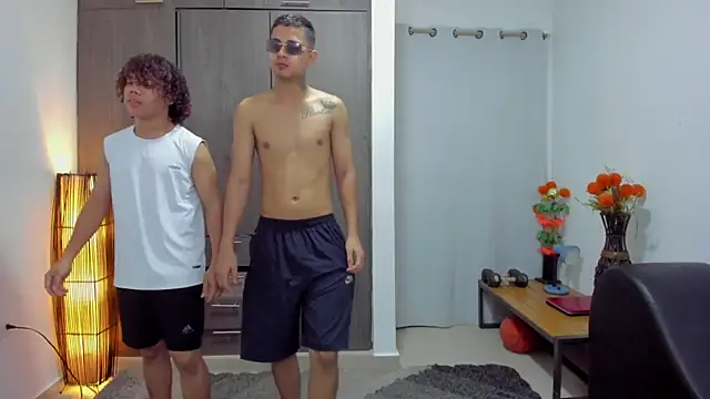 badguyss bisex online show from February 2025 11:23:01 AM