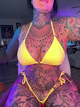 caseykey online show from May 2026 11:01:02 PM