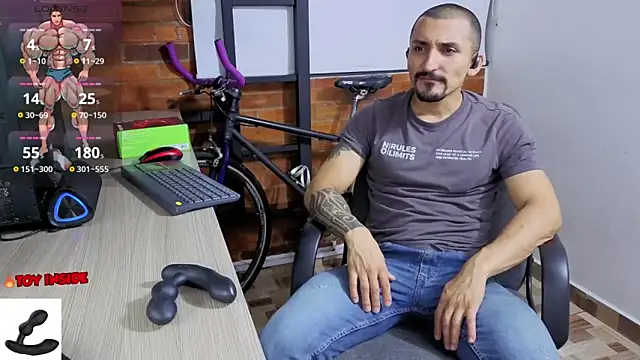 Snapshot of Marck_Muscle chatting on February 2026 12:10:01 AM Marck Muscle online show from February 2026 12:10:01 AM