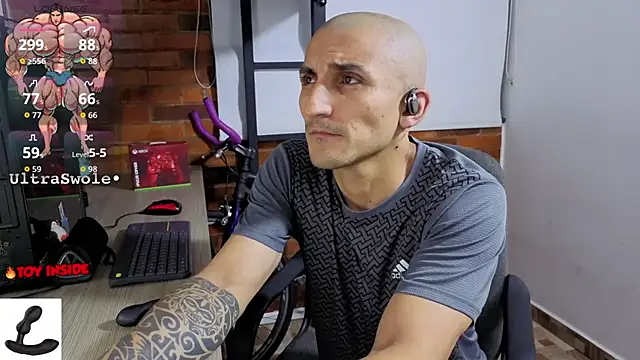 Snapshot of Marck_Muscle chatting on March 2026 01:22:02 AM Marck Muscle online show from March 2026 01:22:02 AM