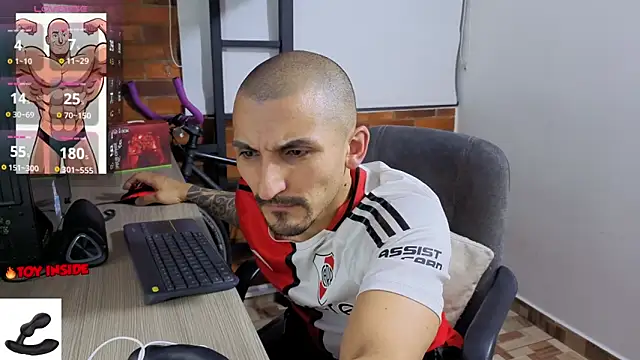 Marck Muscle online show from May 2026 11:32:01 PM