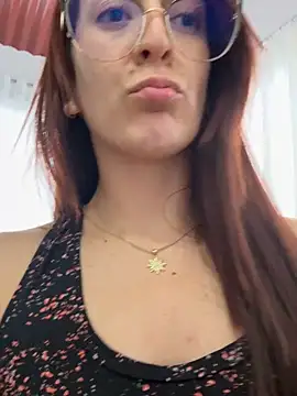 Snapshot of Buttyy_Cherry chatting on January 2026 07:39:01 PM Buttyy Cherry online show from January 2026 07:39:01 PM