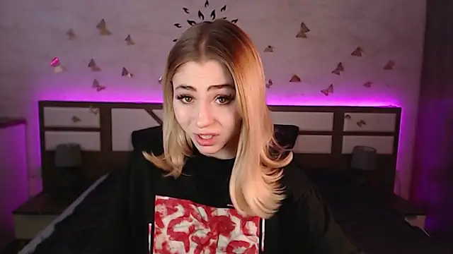 Snapshot of Tessa_Walker chatting on February 2025 11:53:01 AM Tessa Walker online show from February 2025 11:53:01 AM