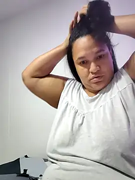 Snapshot of Mia_Adell_11 chatting on January 2025 03:44:02 AM Mia Adell 11 online show from January 2025 03:44:02 AM