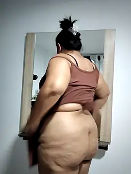 Snapshot of Mia_Adell_11 chatting on February 2025 03:01:02 AM Mia Adell 11 online show from February 2025 03:01:02 AM