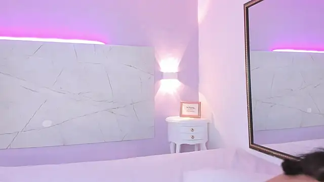 AbrilBrent online show from March 2025 02:22:01 PM