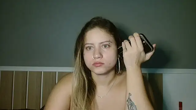 Snapshot of 520_Loirex_741 chatting on February 2025 01:30:02 AM 520 Loirex 741 online show from February 2025 01:30:02 AM