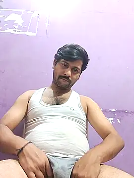 Snapshot of GlassBarge9 chatting on January 2025 05:33:01 PM GlassBarge9 online show from January 2025 05:33:01 PM