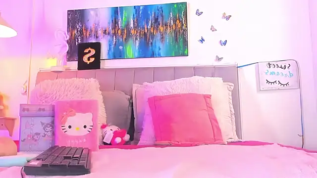 Snapshot of Andrea_flow chatting on December 2024 02:44:01 PM Andrea flow online show from December 2024 02:44:01 PM