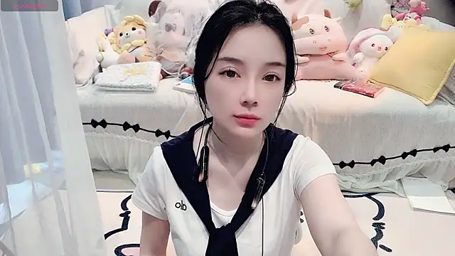 AKiKi711 online show from April 2026 04:48:02 AM