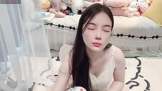 AKiKi711 online show from May 2026 05:04:01 AM