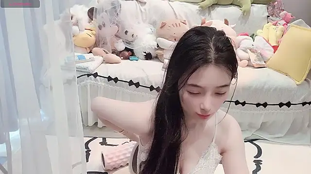 AKiKi711 online show from May 2026 04:42:02 AM