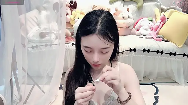 AKiKi711 online show from June 2026 04:58:02 AM