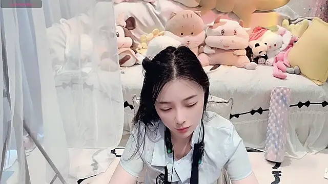 AKiKi711 online show from July 2026 04:58:02 AM