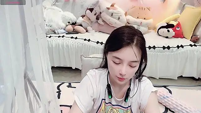 AKiKi711 online show from July 2026 04:52:01 AM