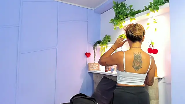 Snapshot of Georgina-coule chatting on March 2025 12:15:02 PM Georgina-coule online show from March 2025 12:15:02 PM