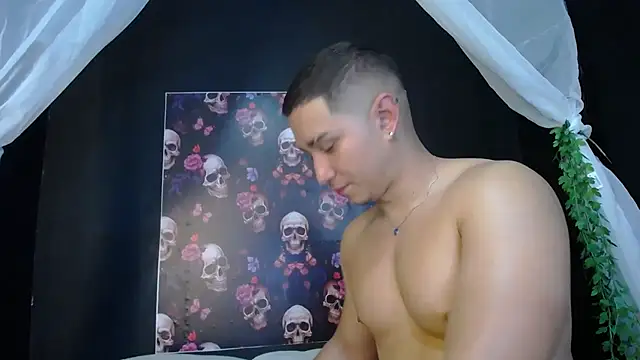 Snapshot of francesco_evan chatting on January 2025 12:02:01 AM francesco evan online show from January 2025 12:02:01 AM