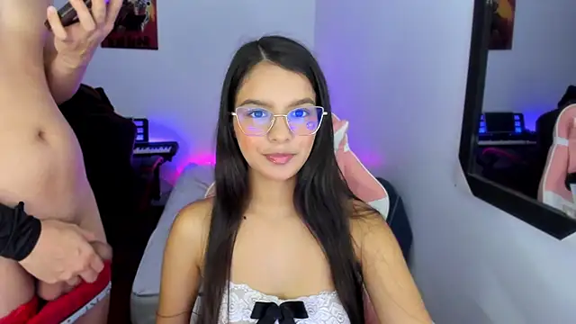 jessi and boy online show from November 2025 07:24:02 PM