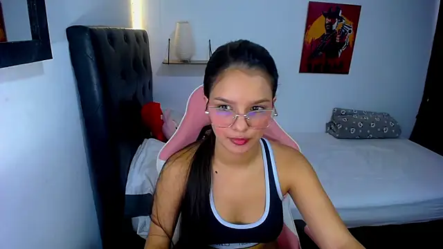 jessi and boy online show from May 2026 07:01:01 PM