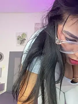 Kylie2211 online show from January 2025 02:38:02 AM