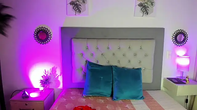 Kylie2211 online show from February 2025 02:47:02 AM