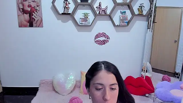 Snapshot of SharonSander chatting on May 2026 10:50:03 PM SharonSander online show from May 2026 10:50:03 PM