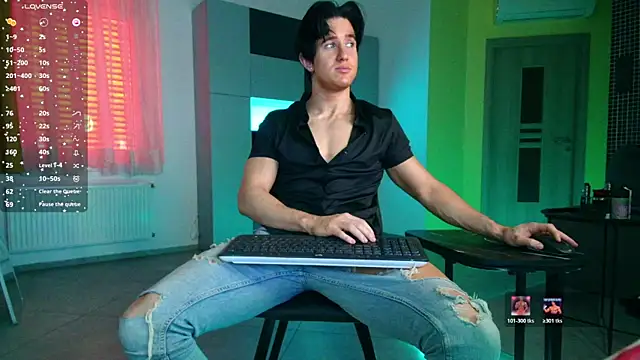 ChristianLevine  online show from May 2026 08:43:02 AM