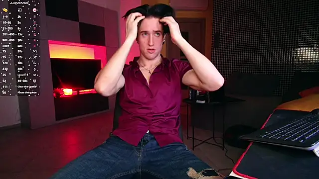 ChristianLevine  online show from June 2026 04:13:01 AM