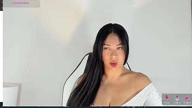 bella hadid1  online show from March 2025 05:58:02 PM