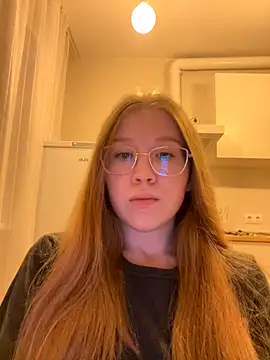 Eva Weyne online show from November 2025 08:25:02 PM