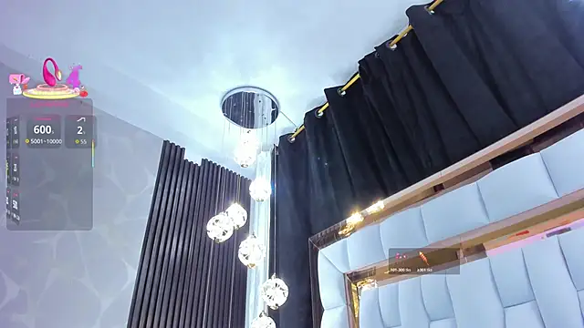 SarayRoyse online show from December 2025 07:21:02 PM